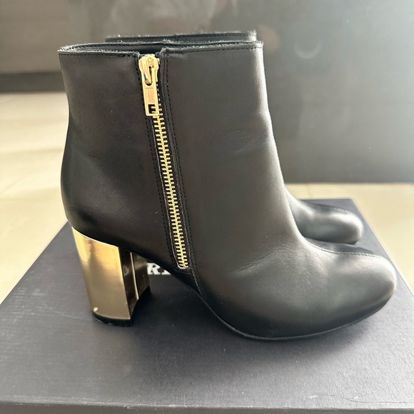 Lord & Taylor Exelda Heels size 37.5 - Picture 3 of 6